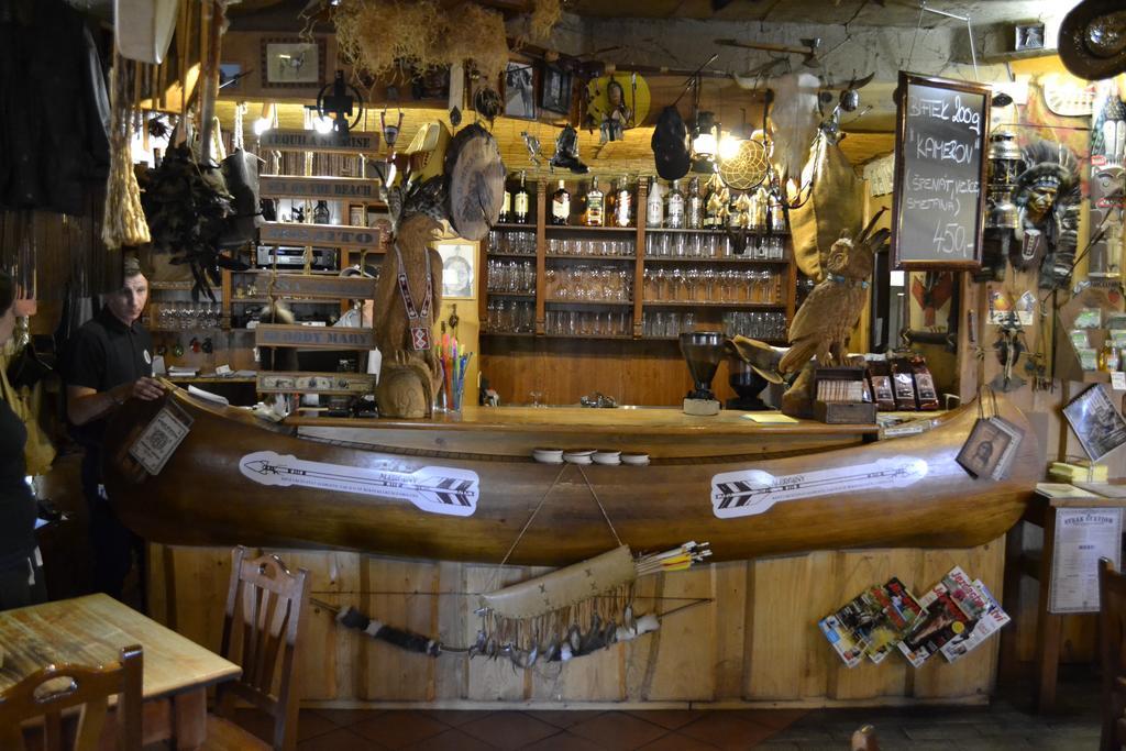 Restaurant A Penzion Steak Station Pardubice Exterior foto